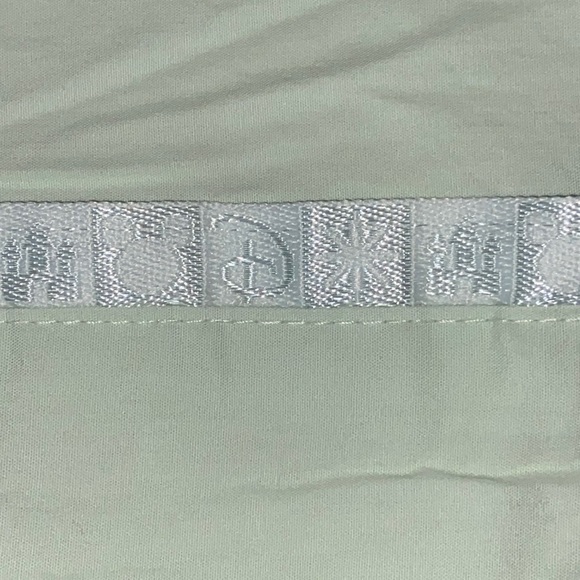 Disney Brand Full size bed Flat Sheet light green 100% cotton - Picture 2 of 4